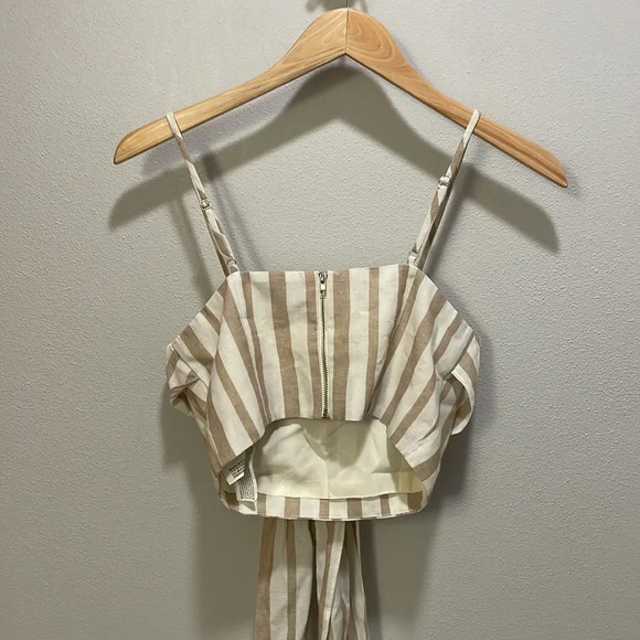 CHRISELLE and Joa fromt tie crop top. - Picture 7 of 11